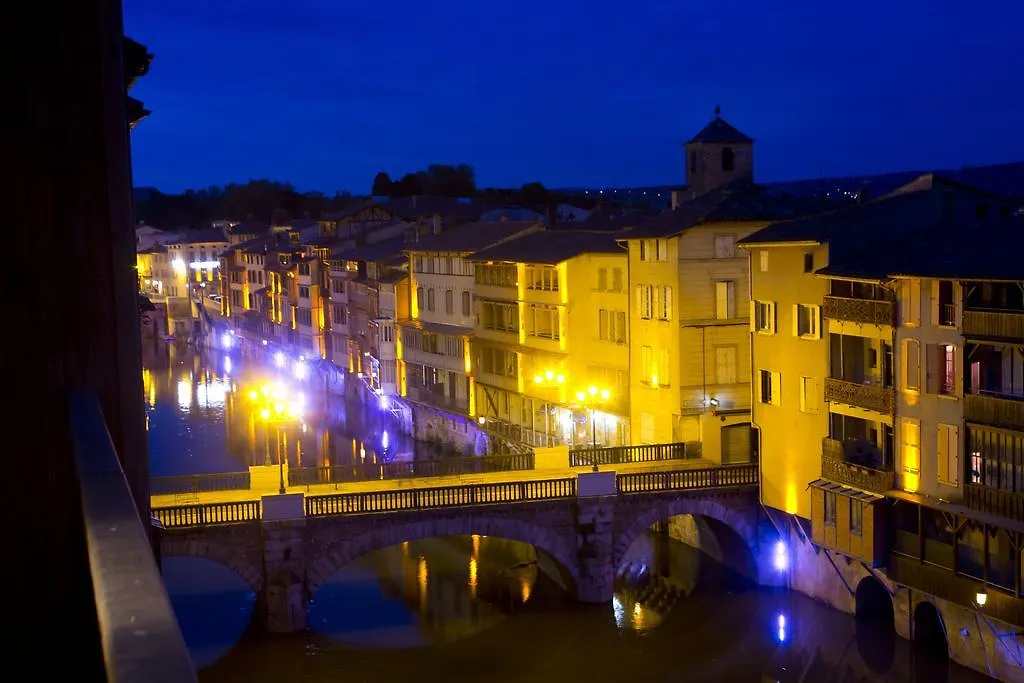 ****  Grand Hotel De Castres צרפת