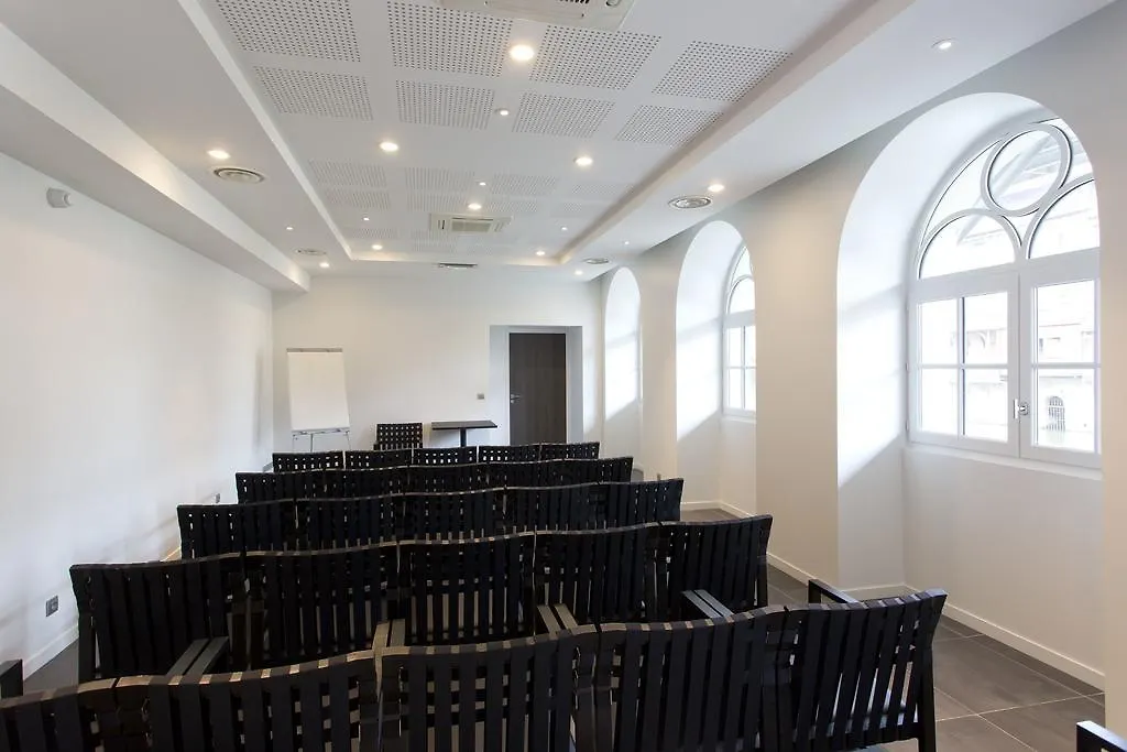 Grand Hotel De Castres
