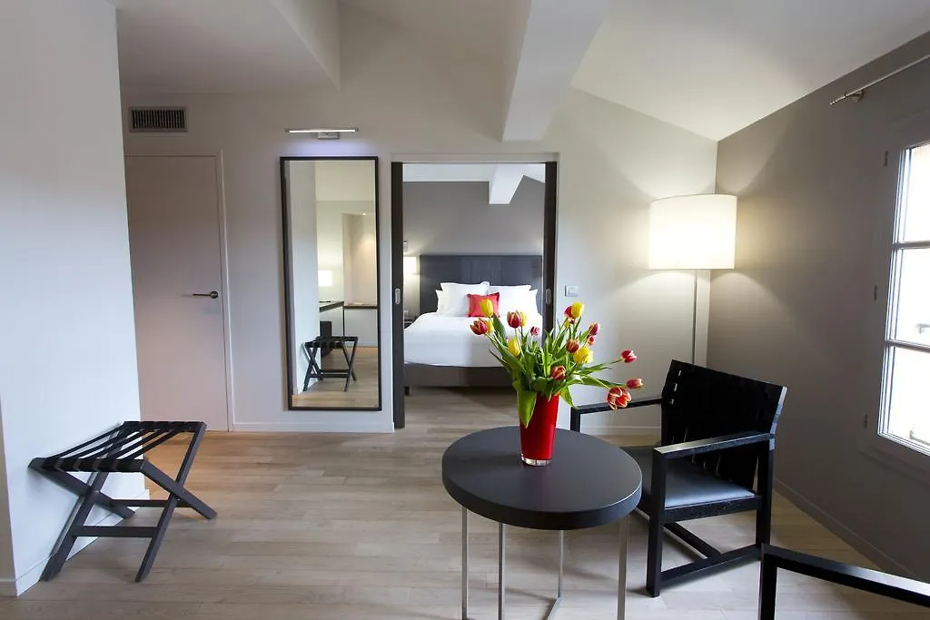 Grand Hotel De Castres