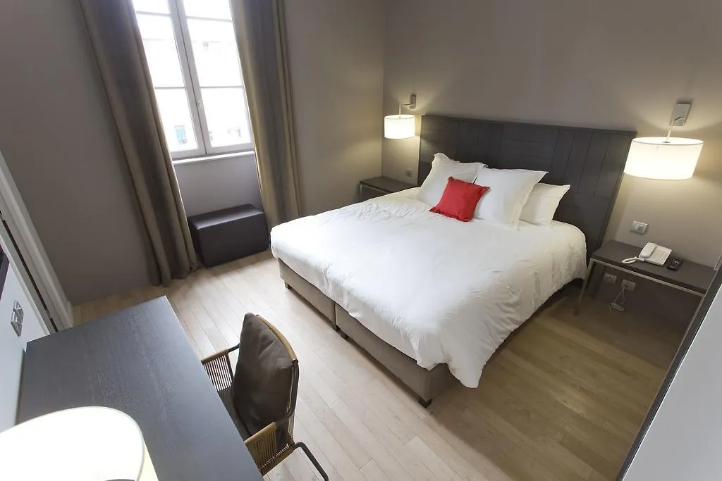 Grand Hotel De Castres קסטרה