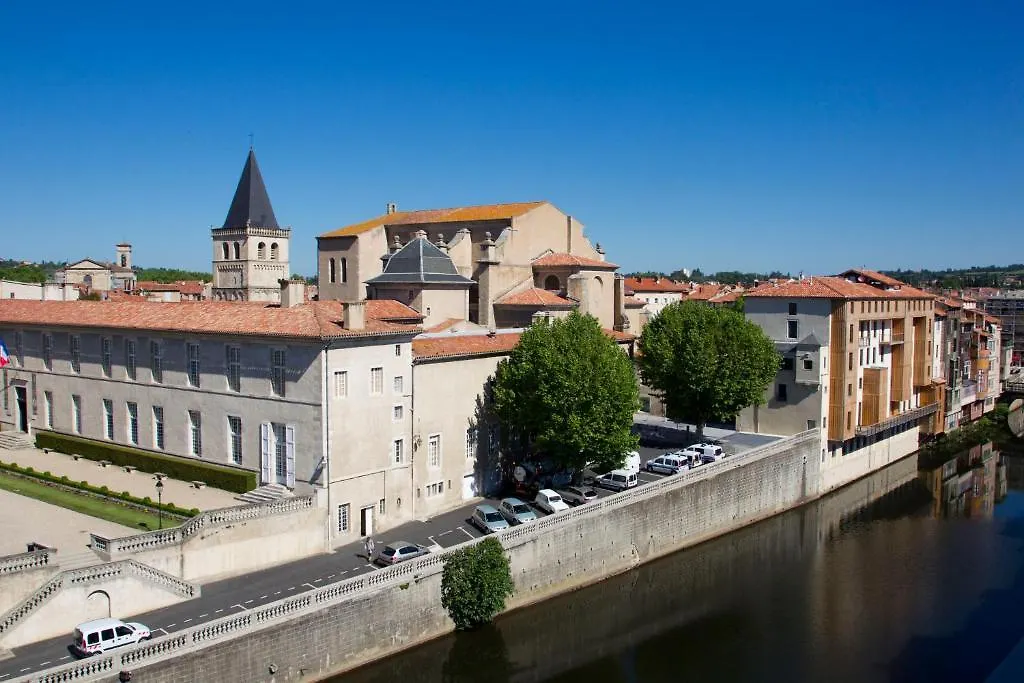 Grand Hotel De Castres קסטרה